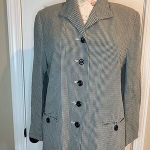 Doncaster Black and White Houndstooth Blazer